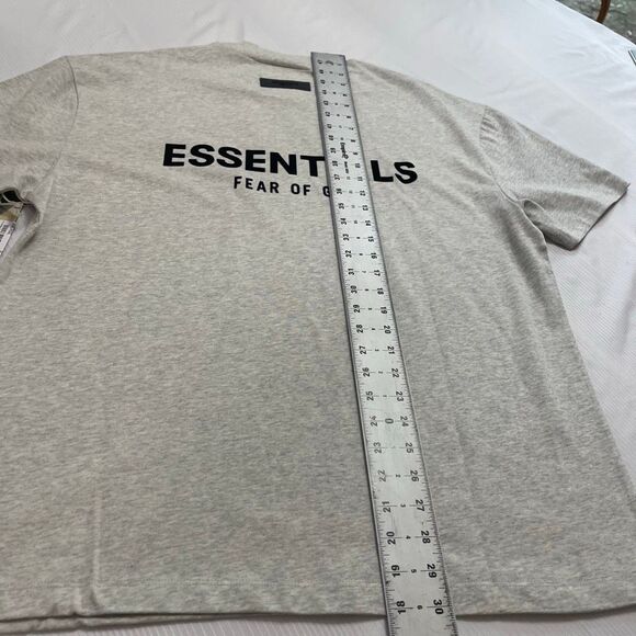 NWT Essentials Fear Of God Light Oatmeal T-Shirt Size Small New - Picture 10 of 10